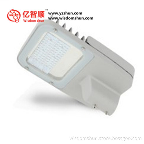 2018 Selling the best quality cost-effective products solar street light